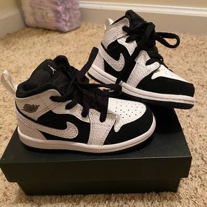 Jordan Retros Size 7c Toddlers